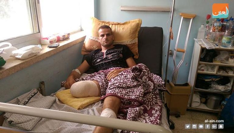 الفلسطيني صهيب قديح تم بتر ساقه خلال مشاركته في مسيرات العودة