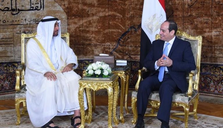 الشيخ محمد بن زايد خلال لقاء الرئيس المصري عبد الفتاح السيسي