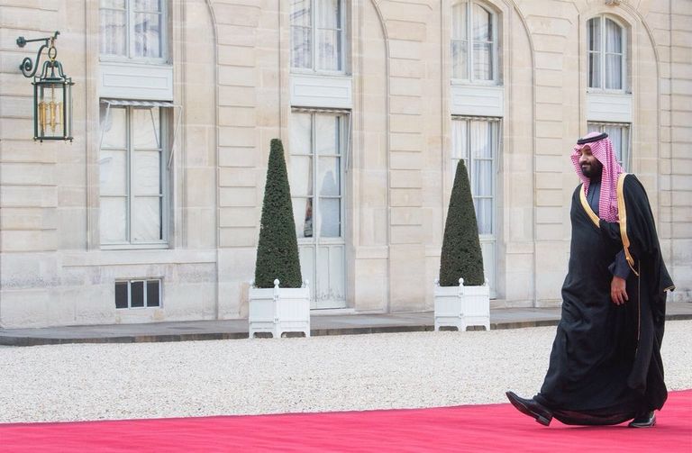 الرئيس الفرنسي وولي العهد السعودي خلال المؤتمر الصحفي