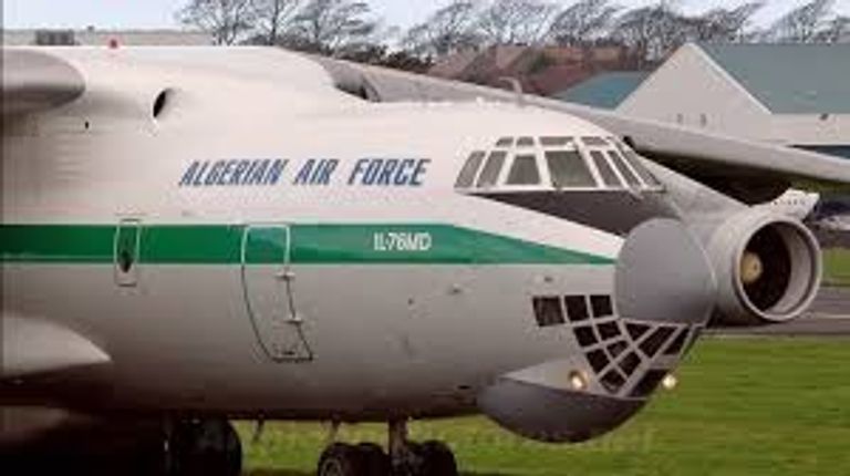 طائرة إليوشين أي أل ـ76 في الجزائر 