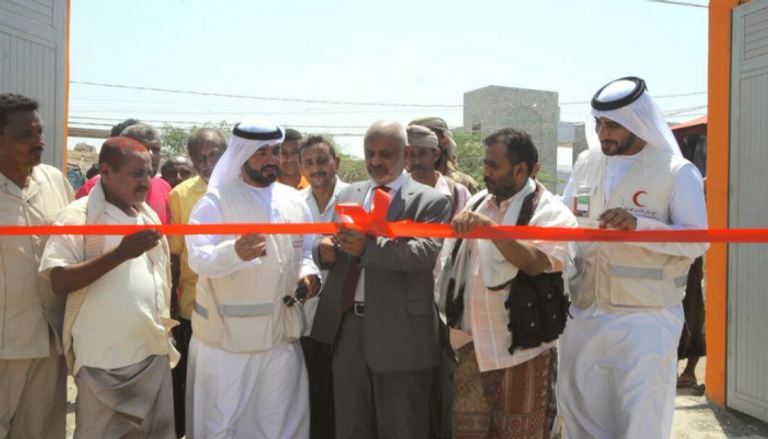 الهلال الأحمر الإماراتي يعيد تأسيس مدارس الخوخة باليمن