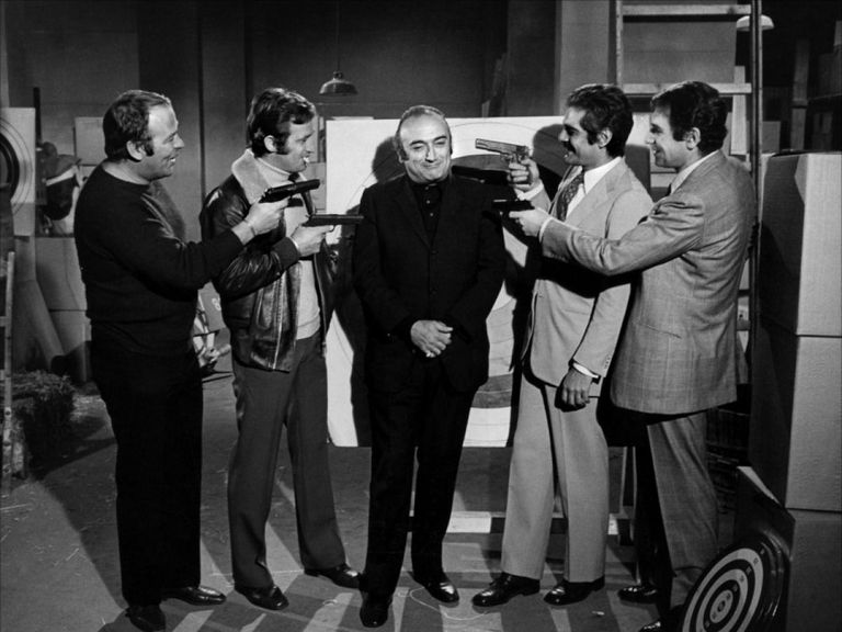 عمر الشريف كان بين أفضل 50 لاعبا في لعبة "بريدج" حول العالم