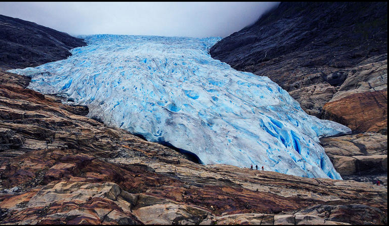فندق يشبه "مركبة فضائية" بالقطب الشمالي 