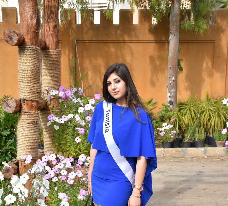 متسابقات ملكة جمال السياحة والبيئة في جولة بالمنتزه