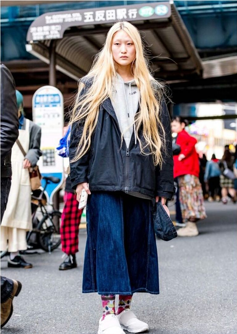 الألوان الفوسفورية في أسبوع الموضة في طوكيو