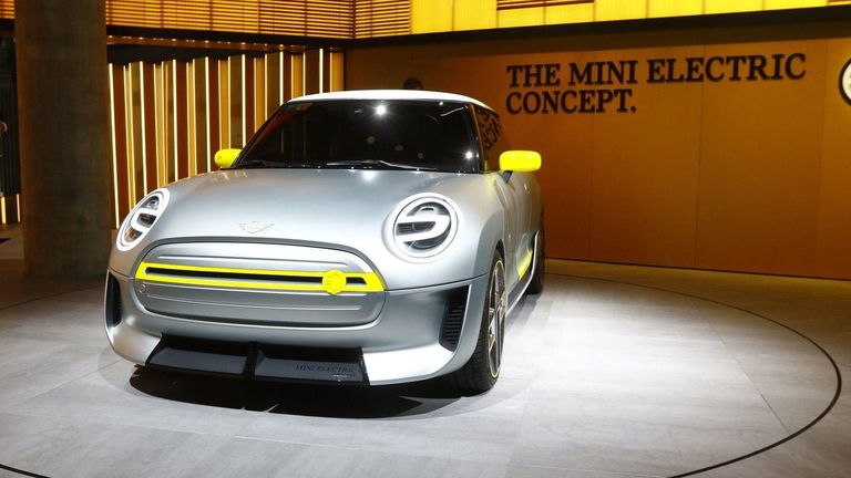 Mini Cooper Electric 8.6 مليار دولار  لتطوير السيارة الكهربائية