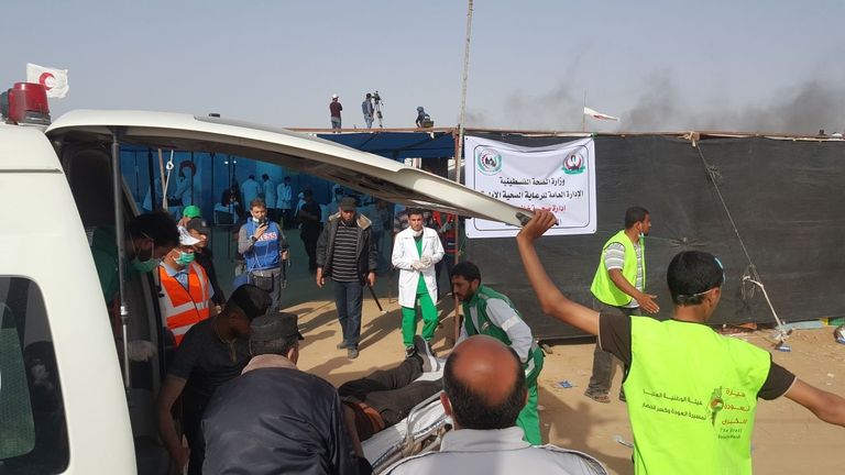 المستشفيات الميدانية في غزة.. استهداف إسرائيلي يزيدهم عطاء - صورة 5