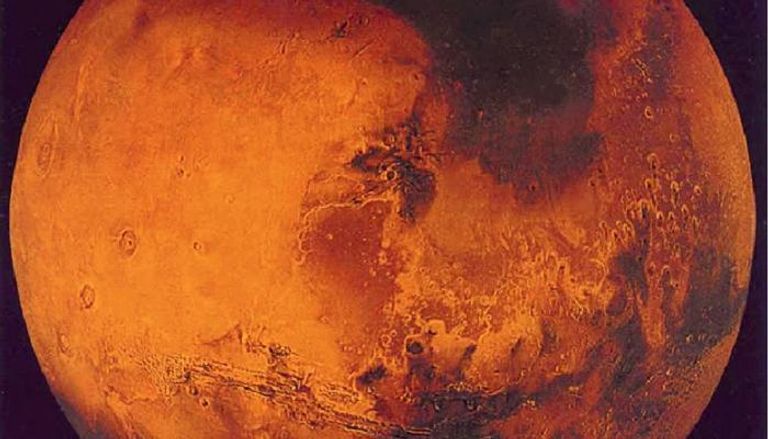 المريخ هو الجار الخارجي للأرض ويصنف كوكباً صخرياً - أرشيفية