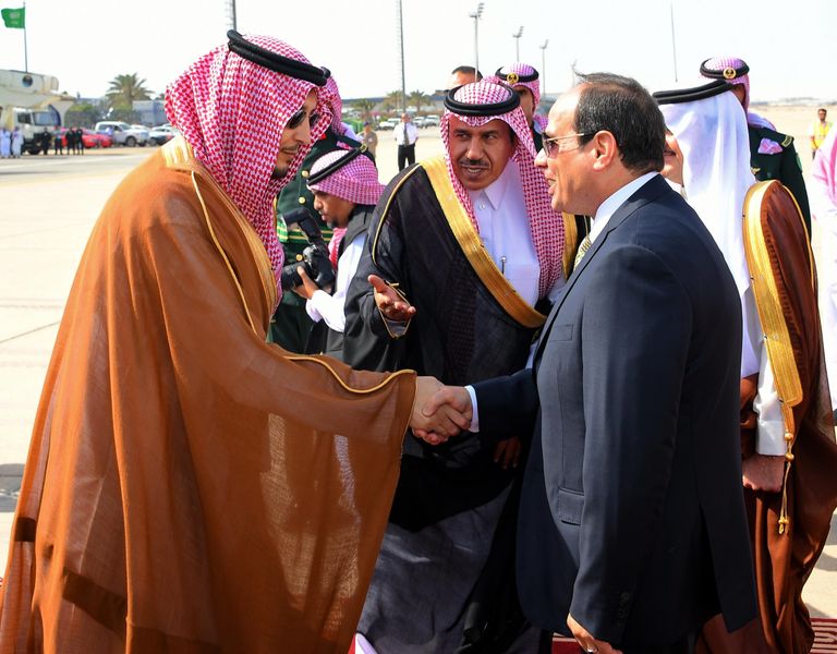 الرئيس المصري يصـل الدمام لحضور القمة العربية الرئيس المصري يصل الدمام لحضور القمة العربية