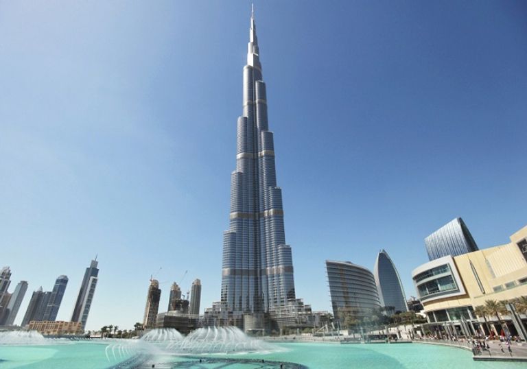 تزايد حركة السياحة إلى الإمارات - رويترز