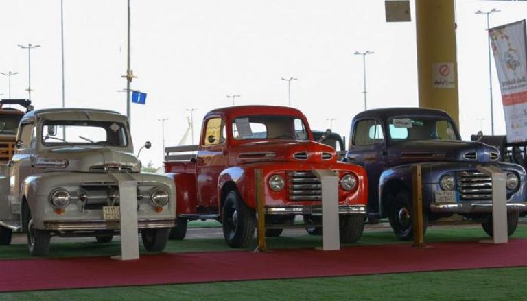 مهرجان كلاسيك القصيم للسيارات التراثية والكلاسيكية