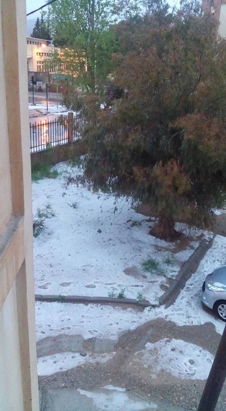 ثلوج بعد الأمطار في مدينة باتنة 