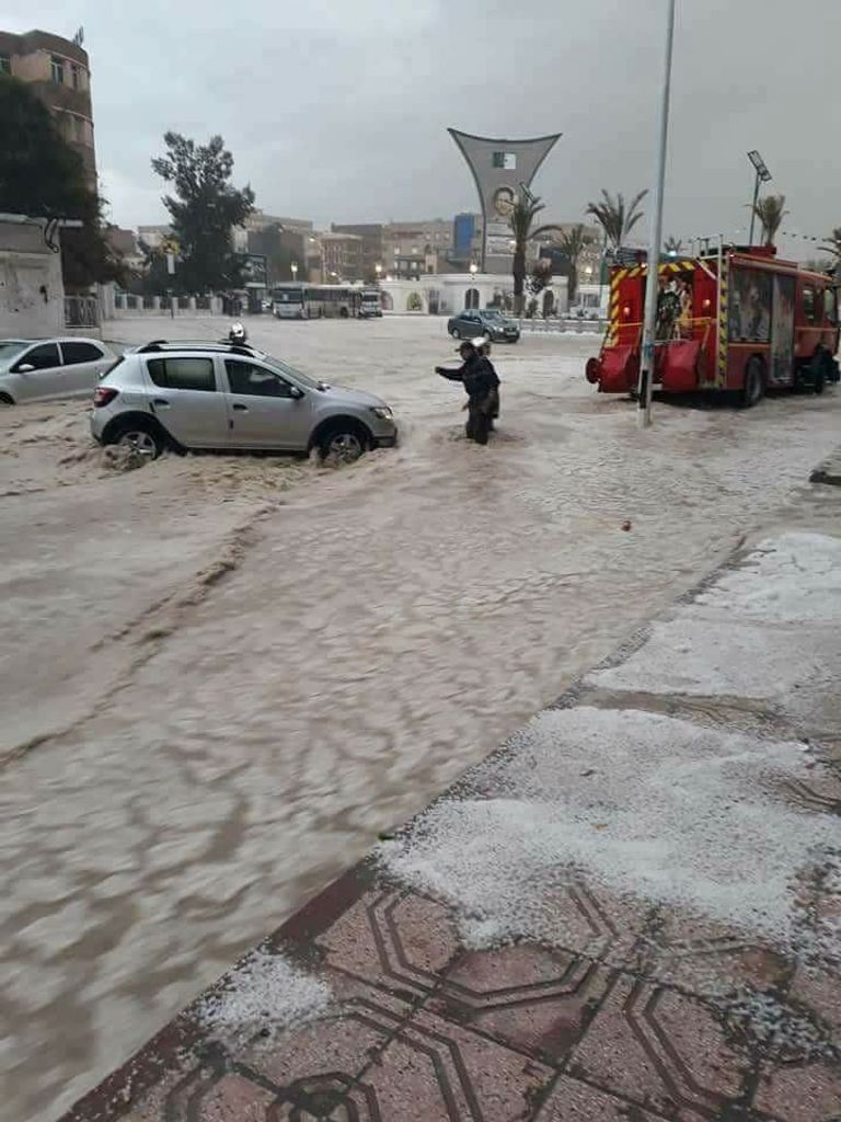 فيضانات في مدينة الجزائر 
