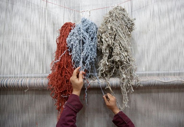 صناعة السجاد اليدوي تحتل الصدارة في أفغانستان