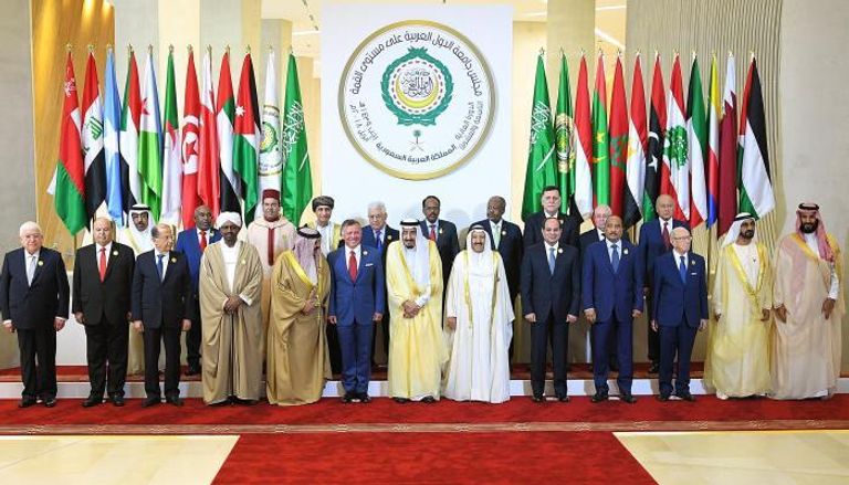 القادة والزعماء العرب المشاركون في القمة العربية ال29 بالظهران