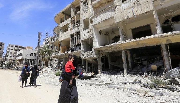 آثار الدمار في مدينة دوما السورية- أ.ف.ب