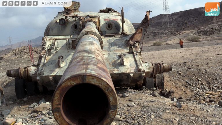 حطام دبابة حوثية في كرش