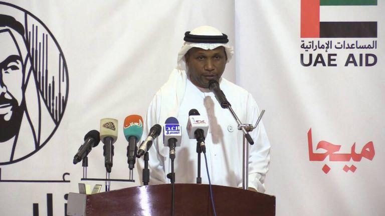 جانب من المؤتمر الصحفي لمؤسسة خليفة الإنسانية بعدن