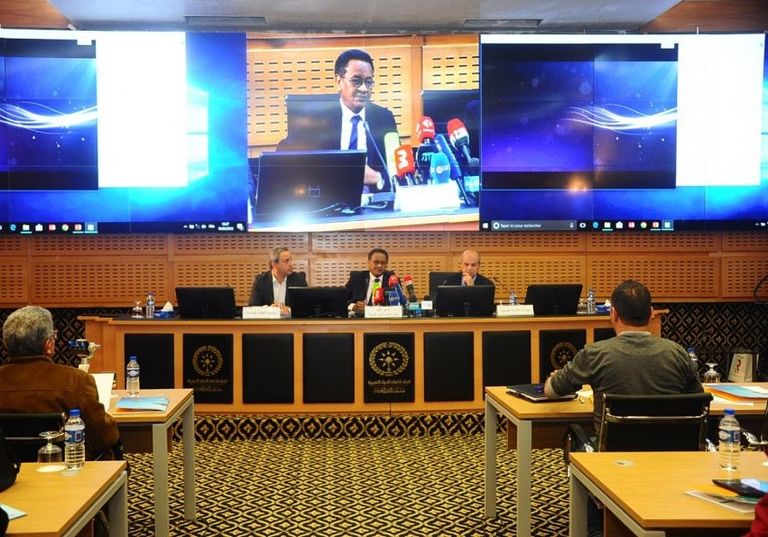 المهندس عبد الرحيم سليمان يترأس مؤتمر صحفي بتونس المهندس عبدالرحيم سليمان يترأس مؤتمرا صحفيا بتونس