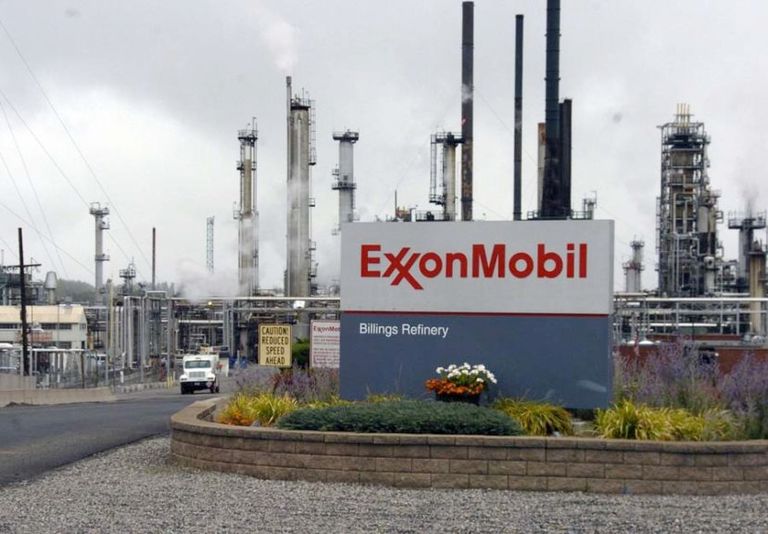 شركة إيكسون موبيل الأمريكية حقل نفطي في الجزائر