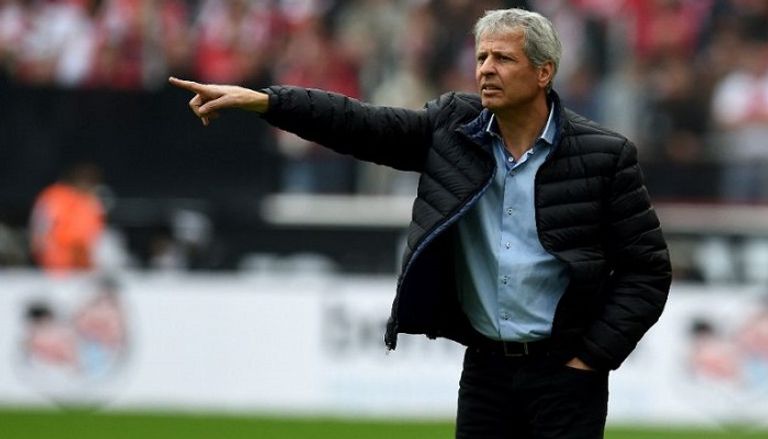 لوسيان فافر لويس إنريكي مدرب برشلونة السابق