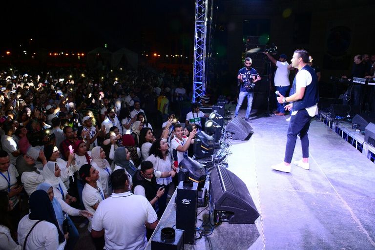 رامي صبري في حفل بمدينة 6 أكتوبر