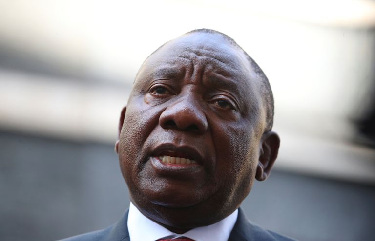 الرئيس رامابوزا الشرطة حاولت قمع الاحتجاجات في ماهيكينج - رويترز