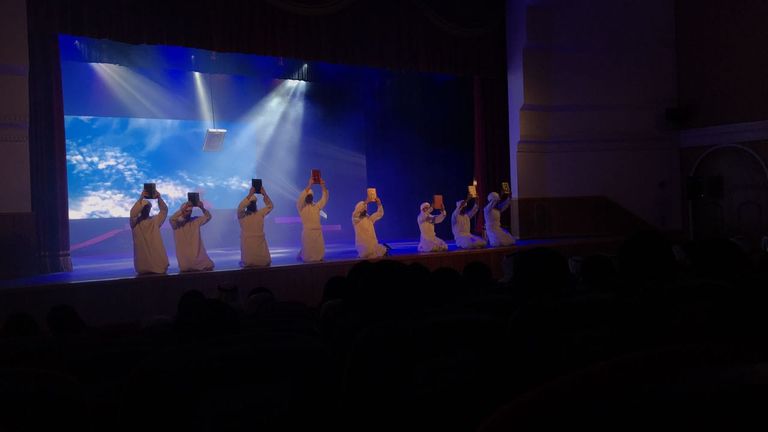 مشهد من مسرحية