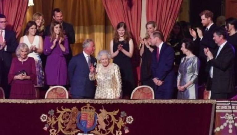 الملكة إليزابيث تحتفل بعيد ميلادها بقاعة ألبرت الملكية