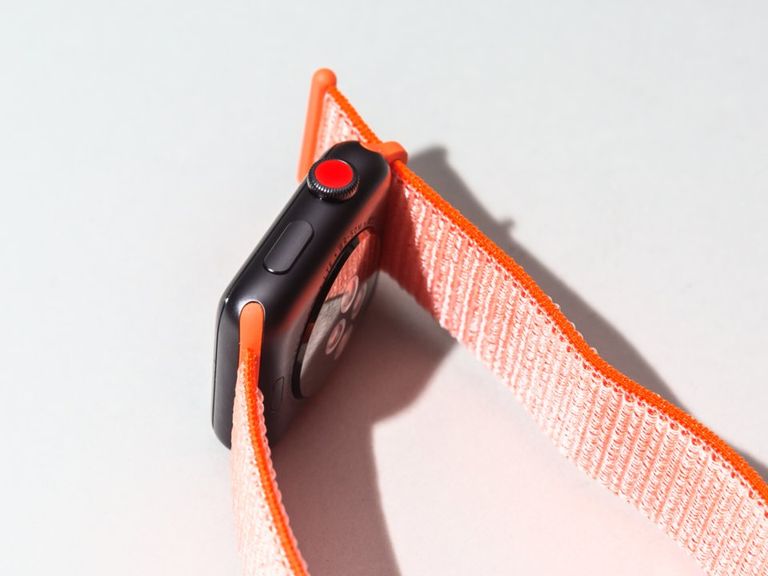 ساعات أبل الذكية