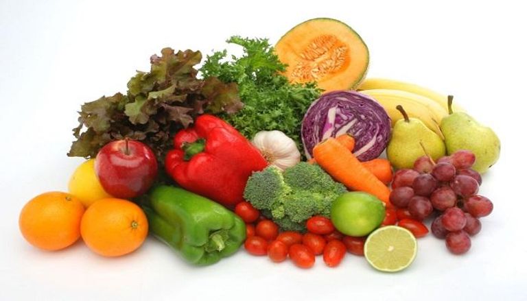 تناول الخضراوات والفاكهة يساعد في الوقاية من سوء التغذية