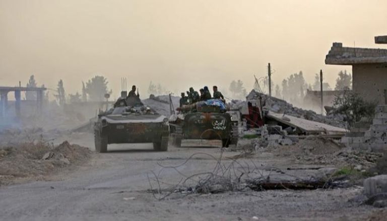 الدمار في الغوطة الشرقية وسط تقدم قوات النظام - "أ ف ب"