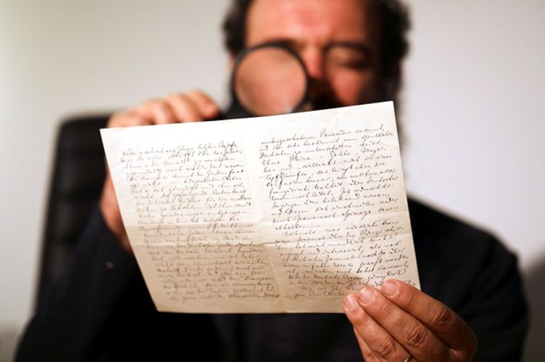 رسالة معادية للسامية تباع بـ34 ألف دولار في مزاد بالقدس