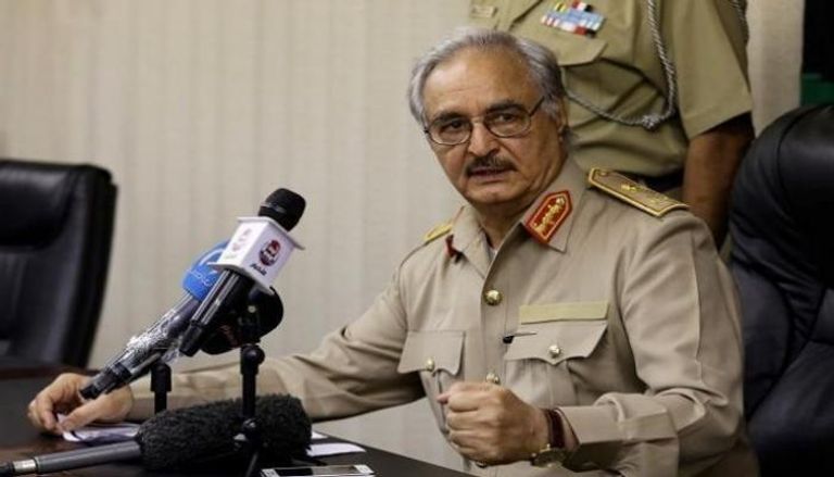 القائد العام للقوات المسلحة الليبية المشير خليفة حفتر