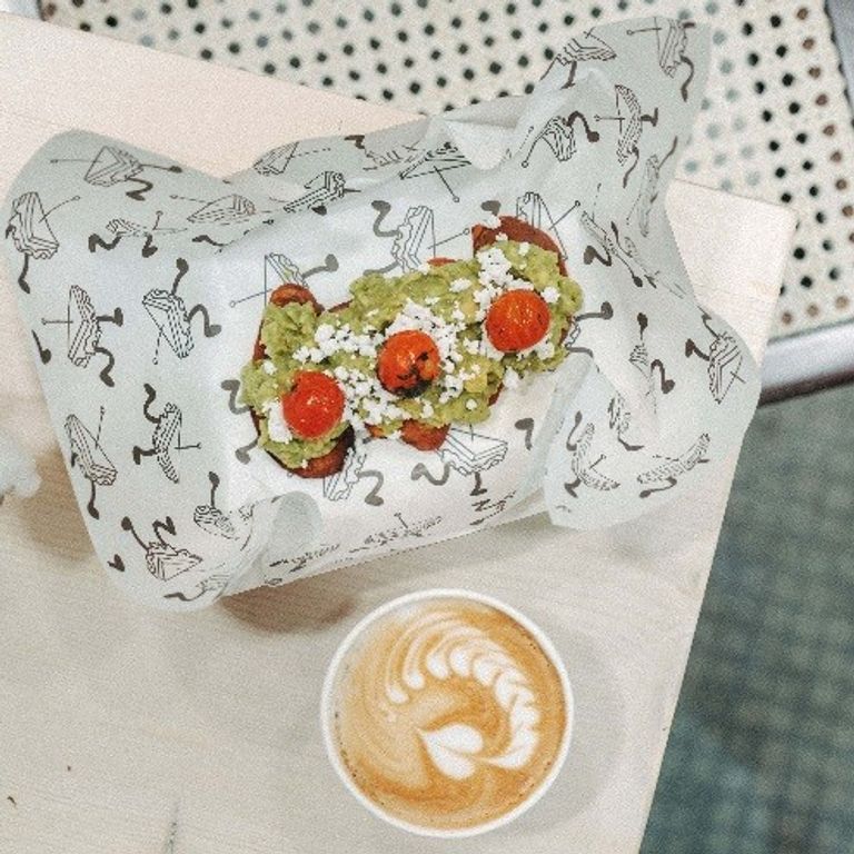 تمتع بألذ المأكولات في كلوب سوشيال بأبوظبي