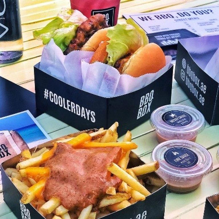 تمتع بألذ المأكولات في كلوب سوشيال بأبوظبي