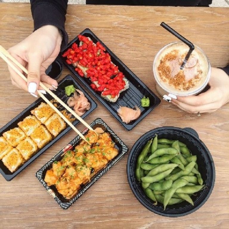 تمتع بألذ المأكولات في كلوب سوشيال بأبوظبي