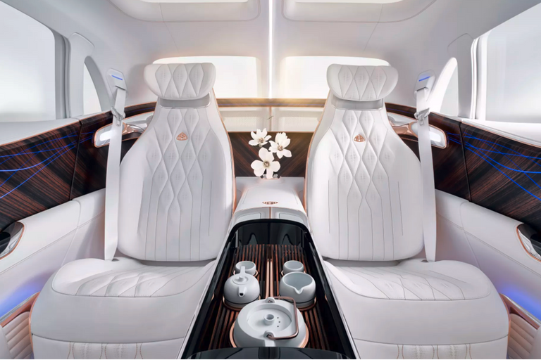 مرسيدس تقدم مايباخ SUV الاختبارية في معرض بكين