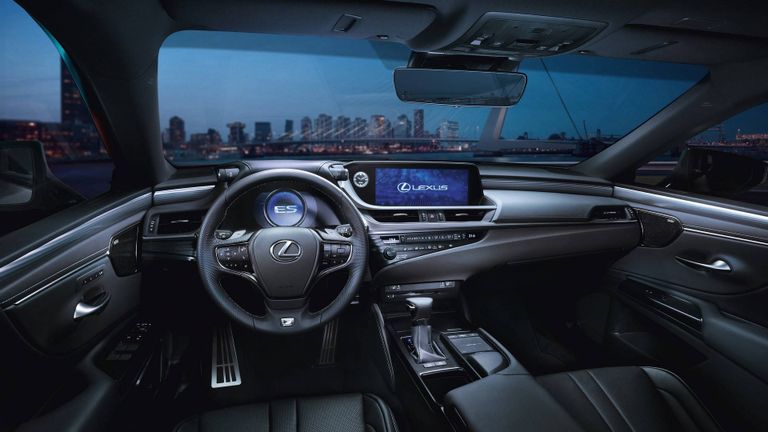 سيارة لكزس Lexus ES 2019 