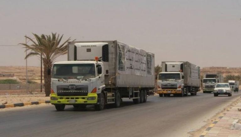 شاحنات إغاثية من مركز الملك سلمان تصل إلى المكلا اليمنية 