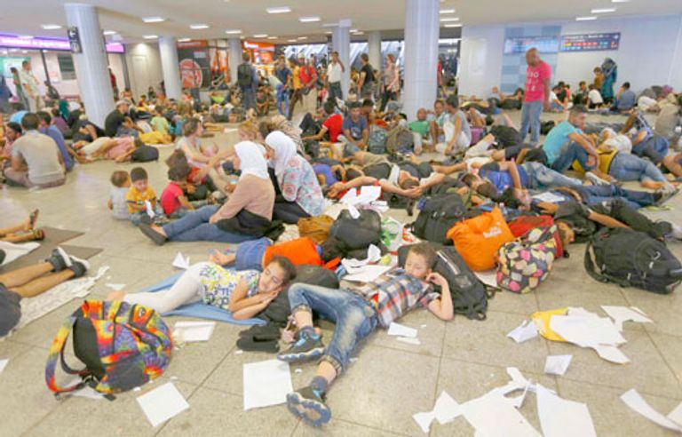 لاجئين سوريين في مراكز احتجاز اللاجئين مخيمات لاجئين سوريين -أرشيفية