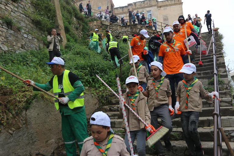 أكبر حملة تنظيف في الجزائر العاصمة وزيرة البيئة الجزائرية تشارك في حملة تنظيف