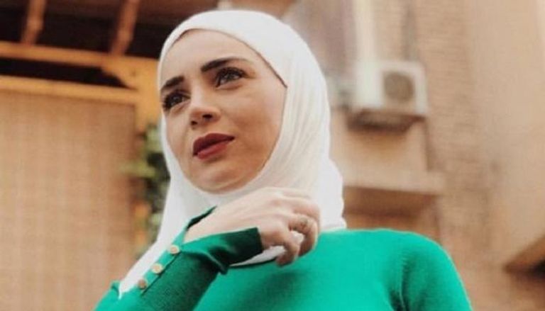 الممثلة المصرية مي عز الدين في مشهد من مسلسل "رسايل"