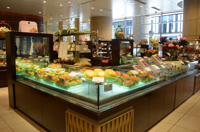 الفاكهة مجوهرات اليابان الثمينة