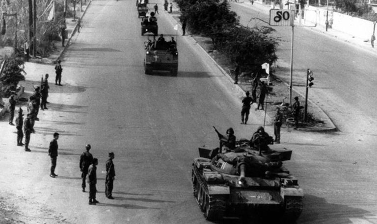 حرب المائة يوم بين الجيش السوري وقوات ميشال عون