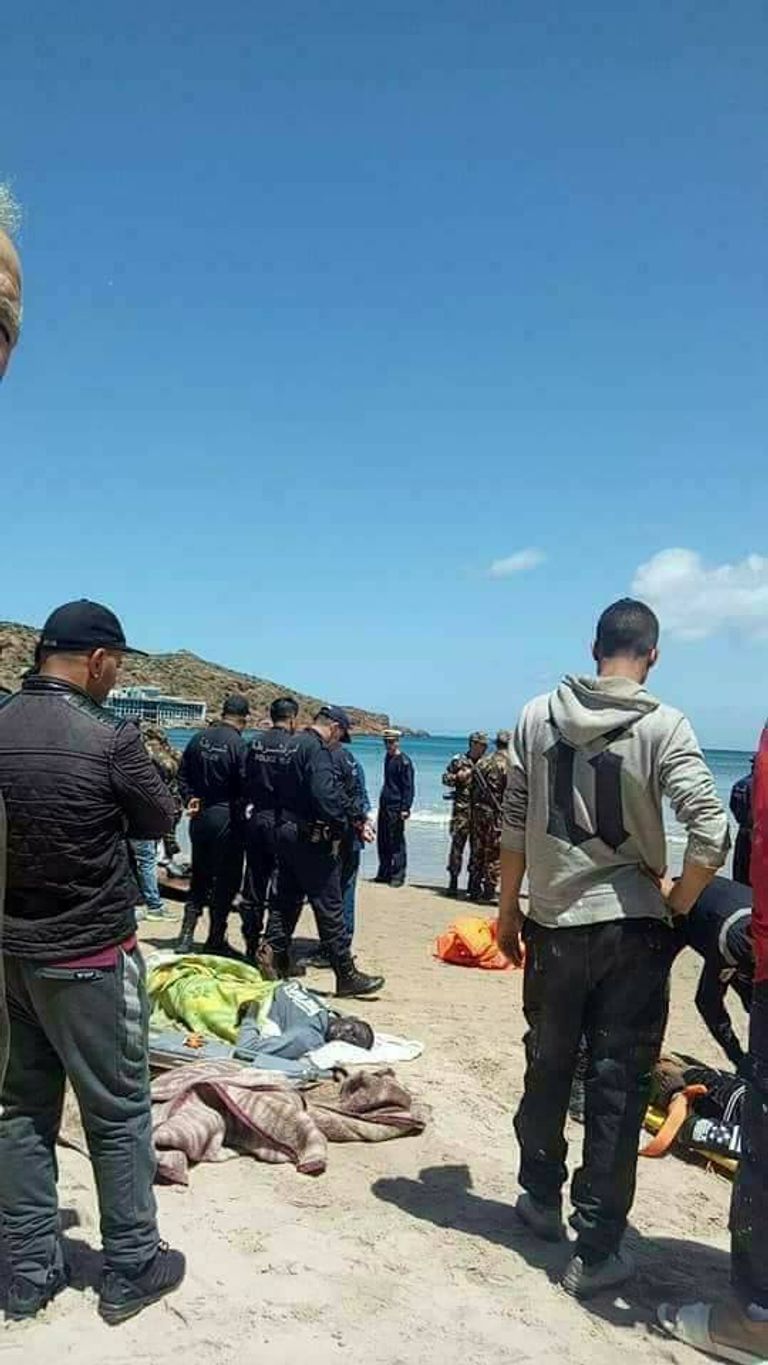 لحظة العثور على المهاجرين الأفارقة