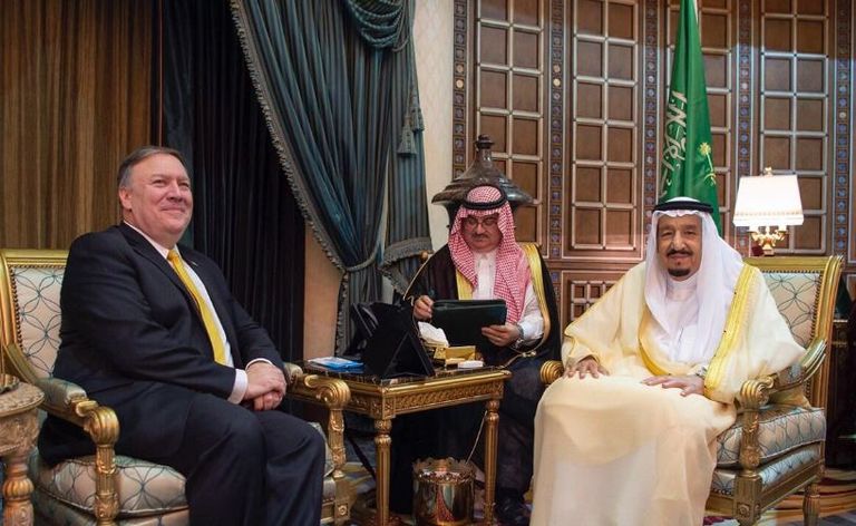 الملك سلمان يستقبل بومبيو الملك سلمان يستقبل وزير الخارجية الأمريكي