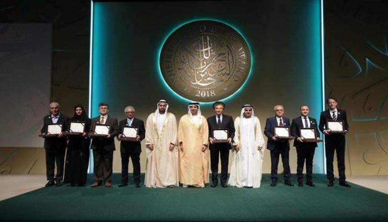 تكريم الفائزين بجائزة الشيخ زايد للكتاب 