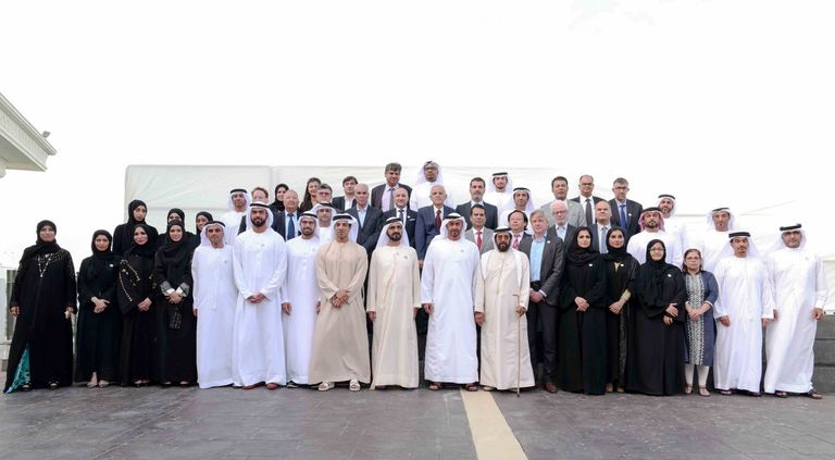 الشيخ محمد بن راشد آل مكتوم والشيخ محمد بن زايد آل نهيان يستقبلان الفائزين بجائزة الشيخ زايد للكتاب استقبال الفائزين بجائزة الشيخ زايد للكتاب