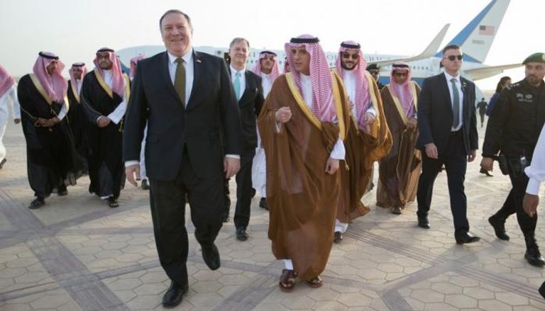 الجبير يستقبل بومبيو لدى وصوله إلى السعودية الملف الإيراني لم يغب عن ذهن بومبيو خلال زيارته للشرق الأوسط- رويترز